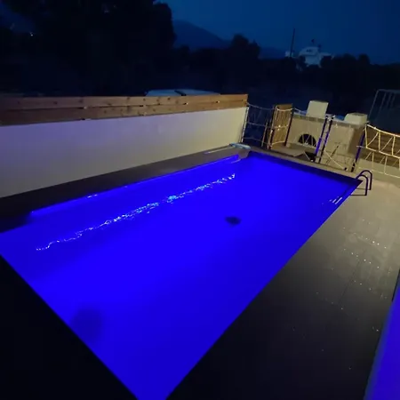 Woodoven - Pool, Bbq & Outdoor Cinema
